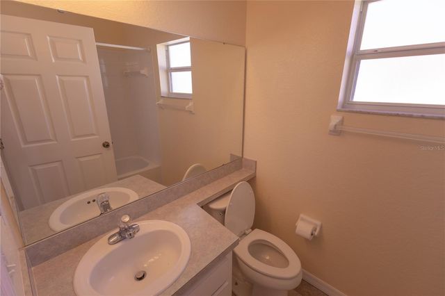 6623 MADEIRA AVENUE, Lakeland, FL 33811