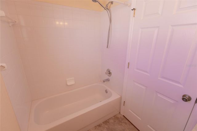 6623 MADEIRA AVENUE, Lakeland, FL 33811