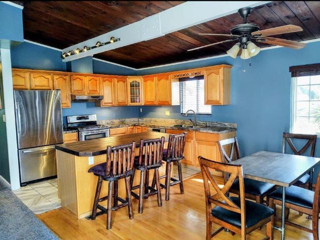 1714 Luxton Street, Seaside, CA 93955