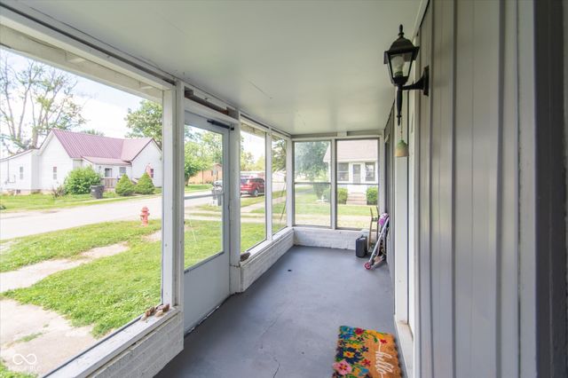 611 N Sycamore Street, Ladoga, IN 47954