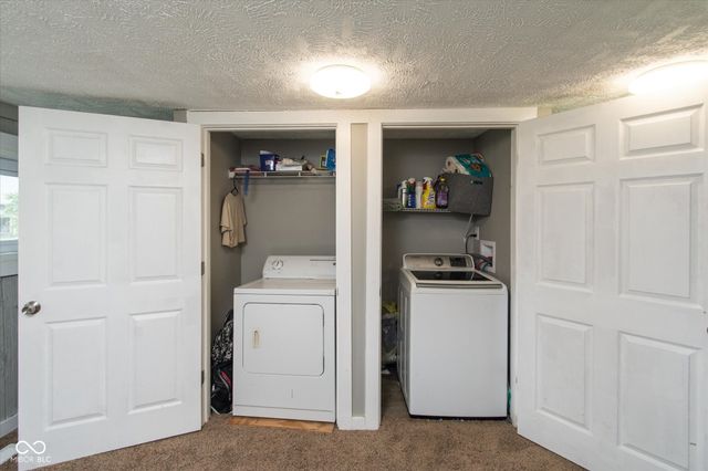 611 N Sycamore Street, Ladoga, IN 47954