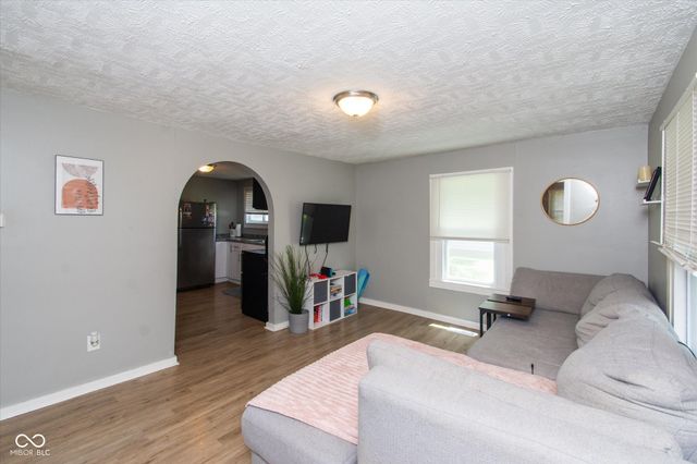 611 N Sycamore Street, Ladoga, IN 47954