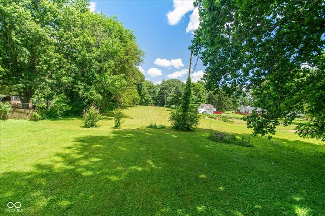 611 N Sycamore Street, Ladoga, IN 47954