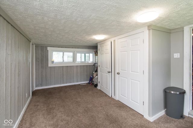 611 N Sycamore Street, Ladoga, IN 47954