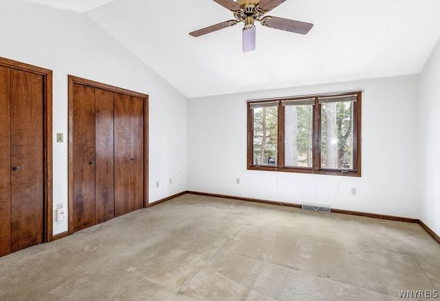 186 Breezewood Common, Amherst, NY 14051