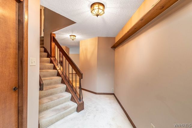 186 Breezewood Common, Amherst, NY 14051