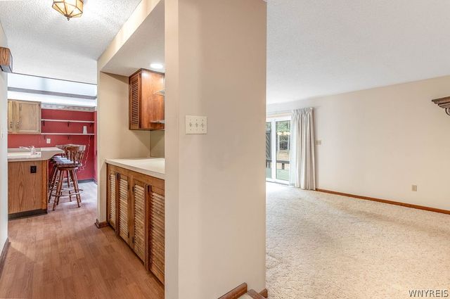 186 Breezewood Common, Amherst, NY 14051