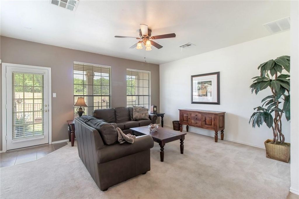 9201 Brodie LN 902, Austin, TX 78748