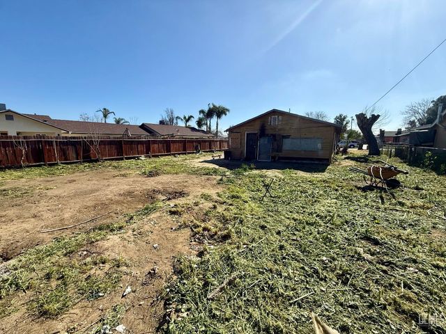 600 Lawson Road, Bakersfield, CA 93307