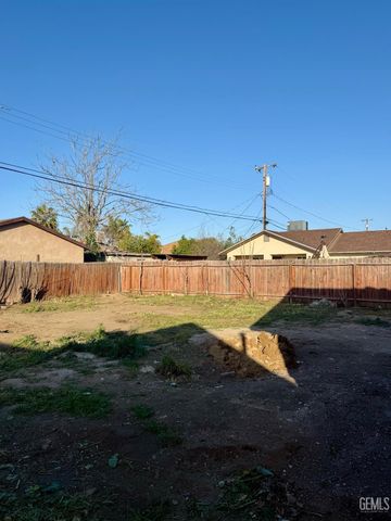 600 Lawson Road, Bakersfield, CA 93307