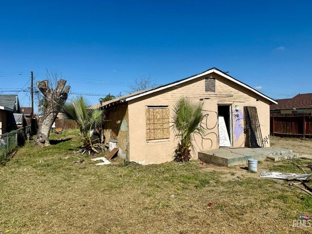 600 Lawson Road, Bakersfield, CA 93307