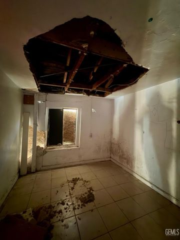 600 Lawson Road, Bakersfield, CA 93307