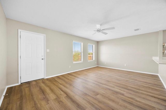 6023 Guilia Drive, Grand Prairie, TX 75052