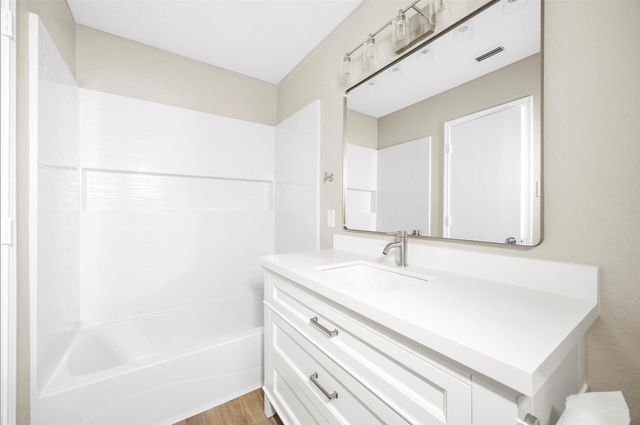 6023 Guilia Drive, Grand Prairie, TX 75052