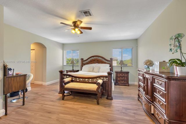 2152 NW 16th Ter, Homestead, FL 33030