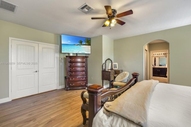 2152 NW 16th Ter, Homestead, FL 33030