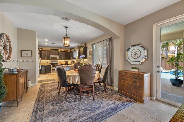 2152 NW 16th Ter, Homestead, FL 33030