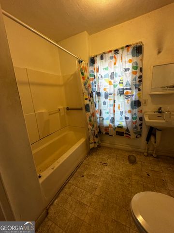 3812 Collier Drive NW, Atlanta, GA 30331