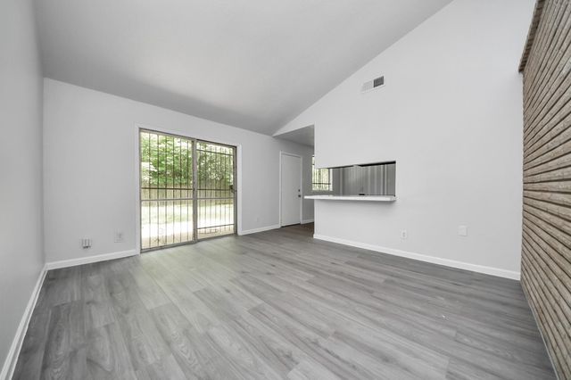 4710 Lotus Street, Houston, TX 77045