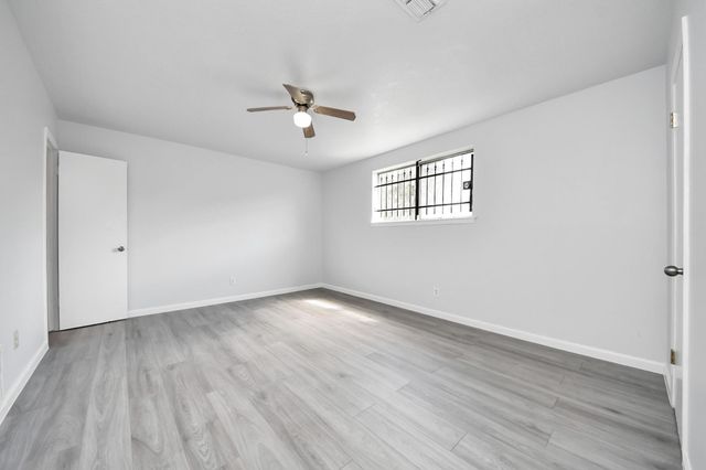 4710 Lotus Street, Houston, TX 77045