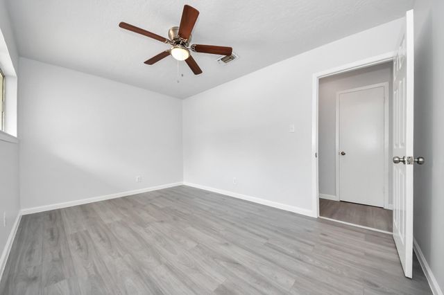 4710 Lotus Street, Houston, TX 77045
