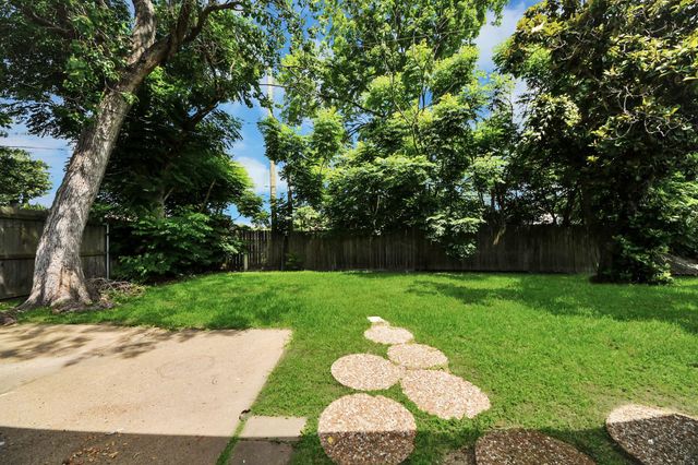 4710 Lotus Street, Houston, TX 77045