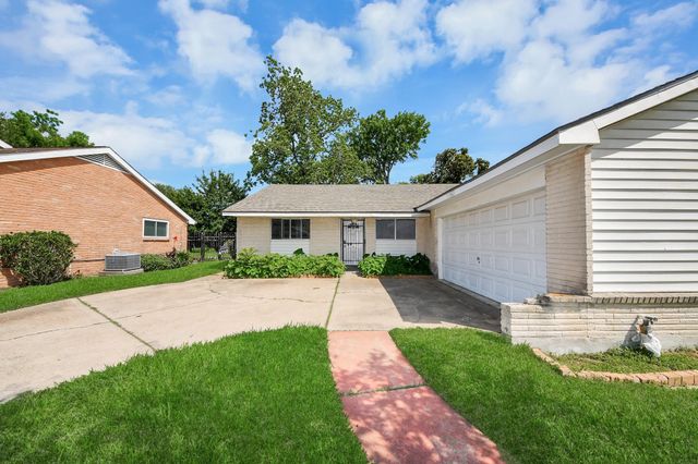 4710 Lotus Street, Houston, TX 77045
