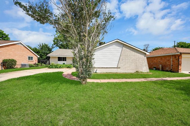 4710 Lotus Street, Houston, TX 77045