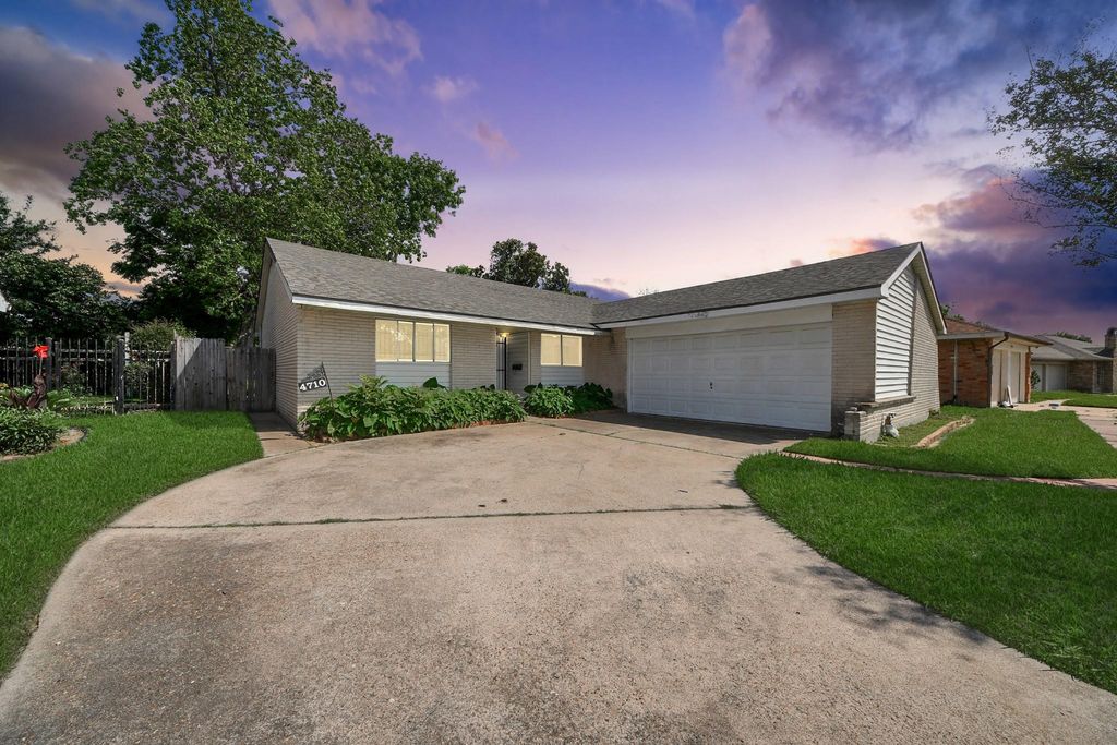 4710 Lotus Street, Houston, TX 77045