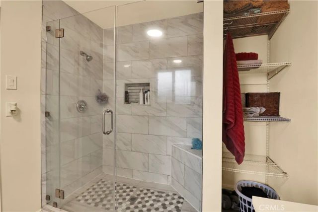 2550 W Rowland Avenue, Anaheim, CA 92804