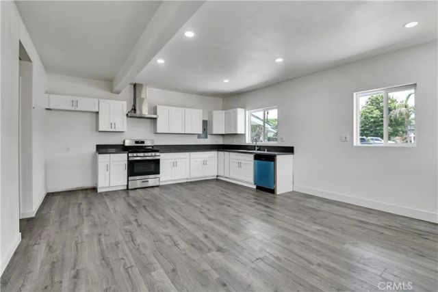2550 W Rowland Avenue, Anaheim, CA 92804