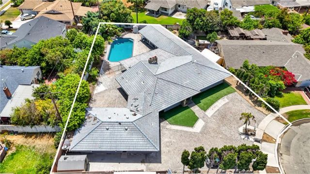 2550 W Rowland Avenue, Anaheim, CA 92804