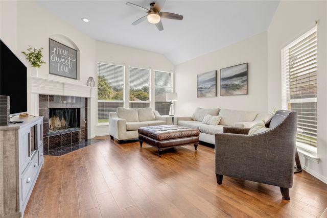 1438 Royal Oaks Drive, Frisco, TX 75036