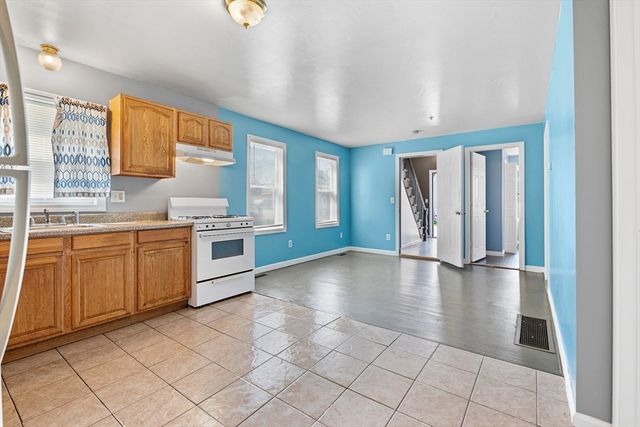 20 Fulton St 1, Brockton, MA 02301