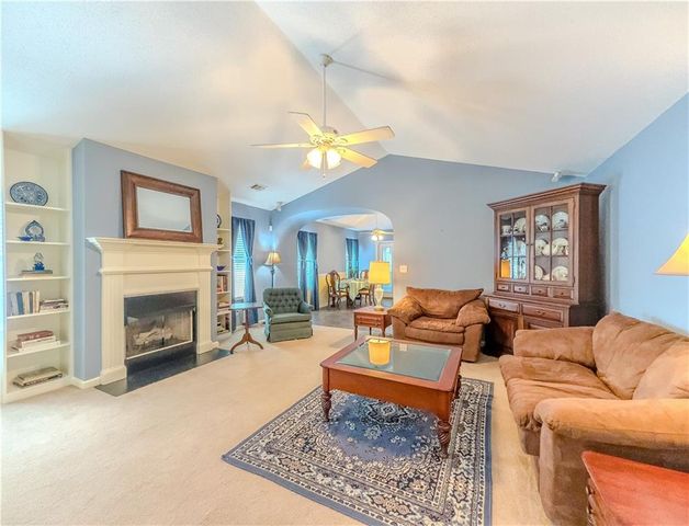 2374 Laurelfield Drive, Grayson, GA 30017