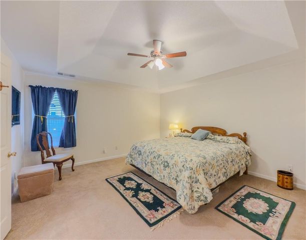 2374 Laurelfield Drive, Grayson, GA 30017
