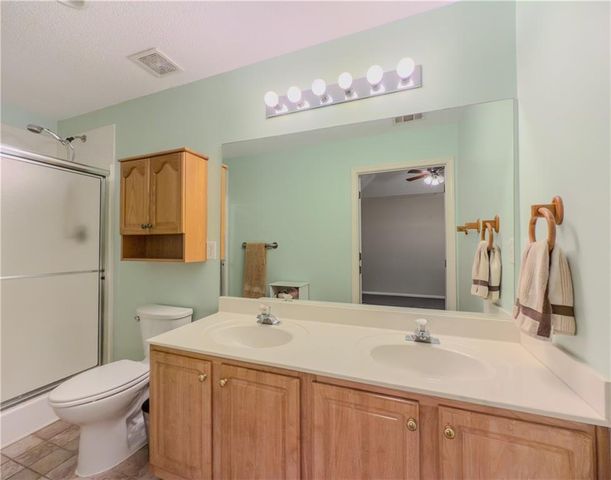 2374 Laurelfield Drive, Grayson, GA 30017