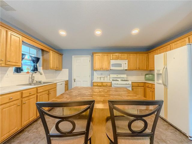 2374 Laurelfield Drive, Grayson, GA 30017