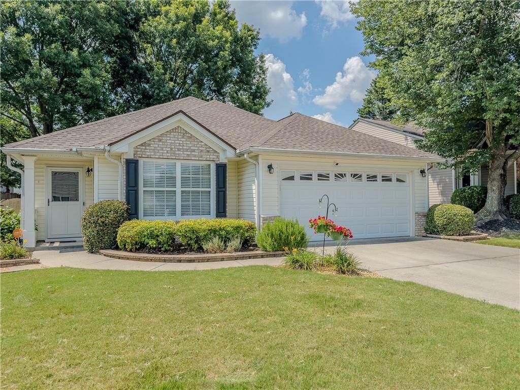 2374 Laurelfield Drive, Grayson, GA 30017