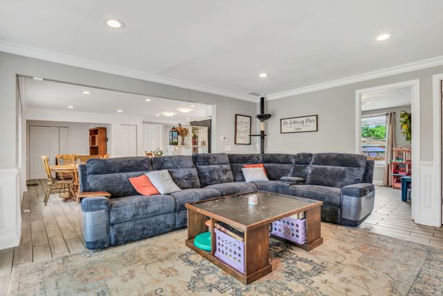 1316 N Park Drive, Round Lake Beach, IL 60073