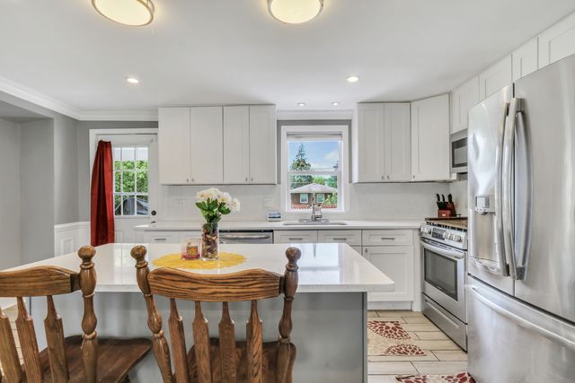 1316 N Park Drive, Round Lake Beach, IL 60073