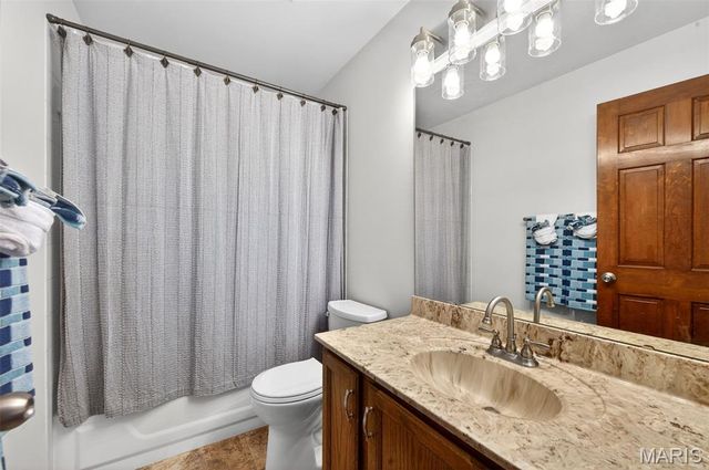 4025 Barington Court, Florissant, MO 63034