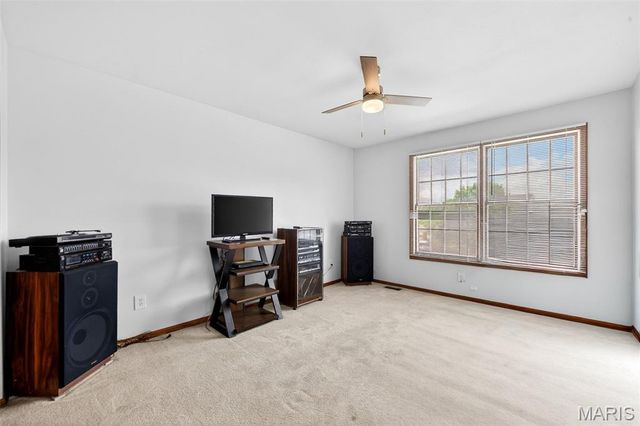 4025 Barington Court, Florissant, MO 63034