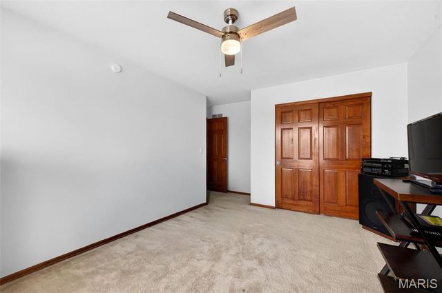 4025 Barington Court, Florissant, MO 63034