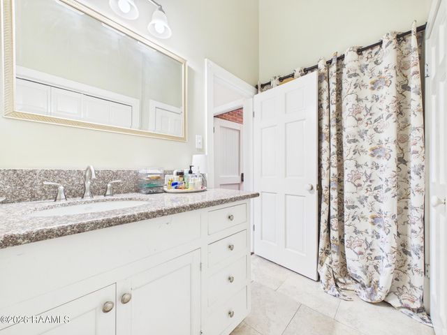 103 Riviera Court, Broussard, LA 70518