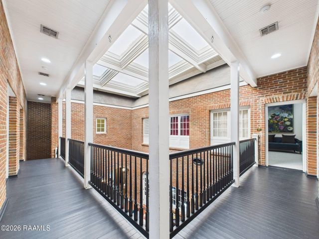 103 Riviera Court, Broussard, LA 70518