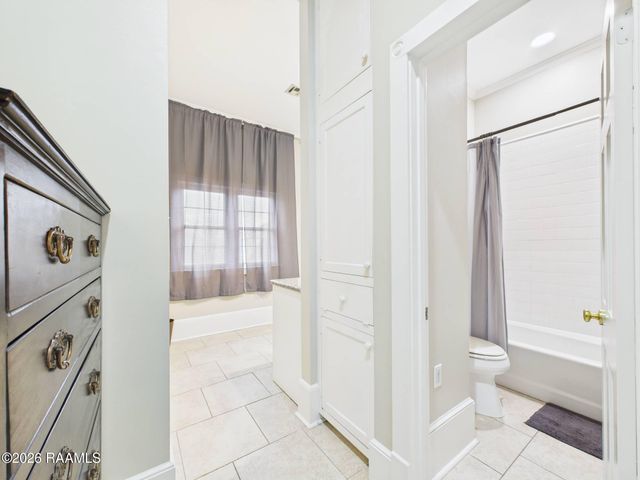 103 Riviera Court, Broussard, LA 70518