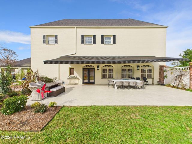 103 Riviera Court, Broussard, LA 70518