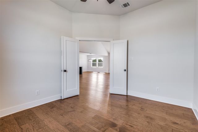 820 Evergreen Way, Nevada, TX 75173