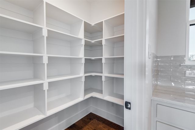 820 Evergreen Way, Nevada, TX 75173